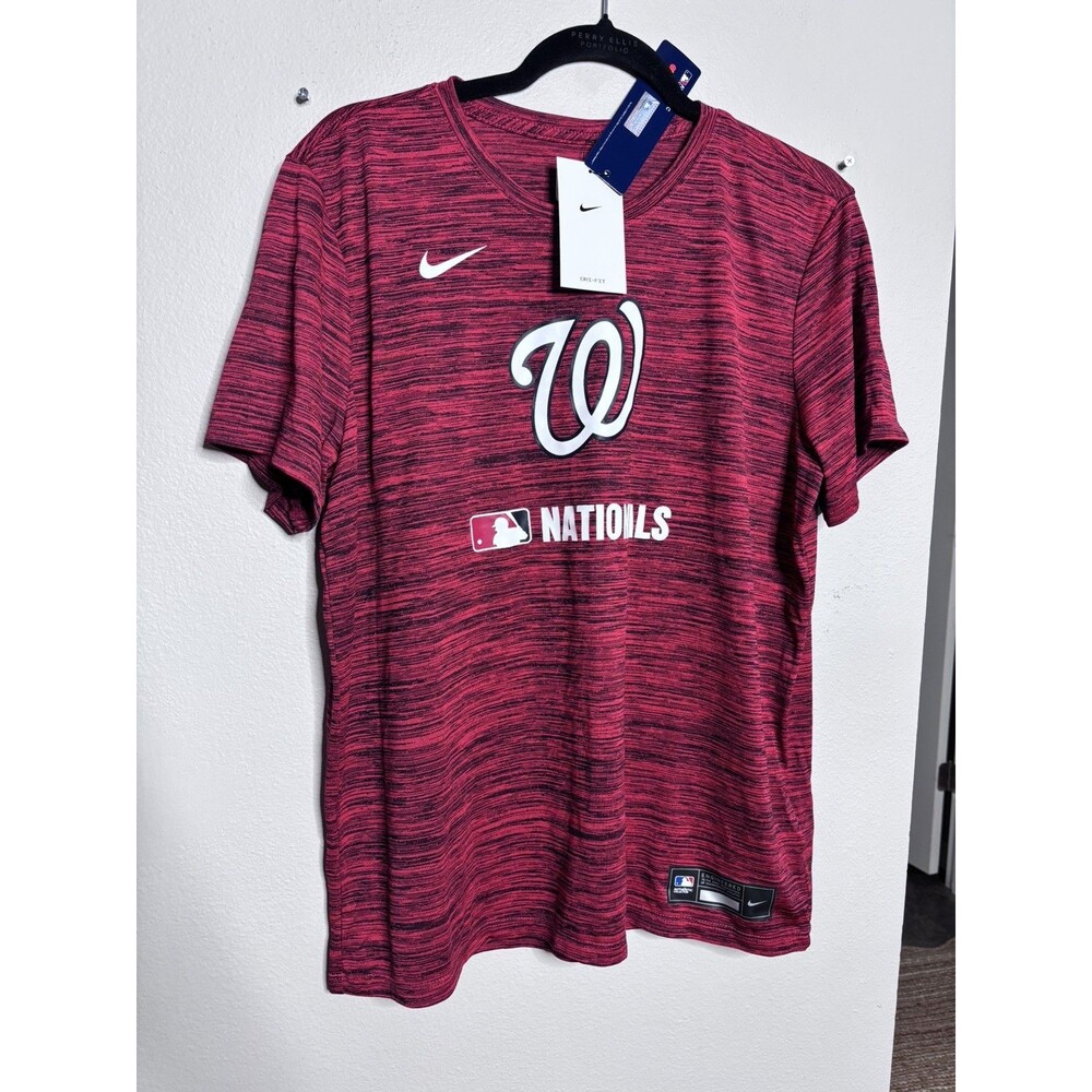 Nike Washington Nationals Red T-Shirt Men’s Size Large The Nike Tee dri fit NWT